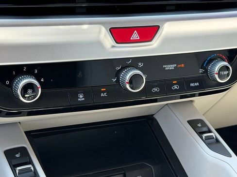 Used 2021 Kia Telluride S FWD image 20
