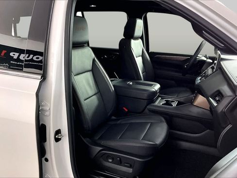 Certified 2023 Chevrolet Tahoe High Country AWD/4WD image 9