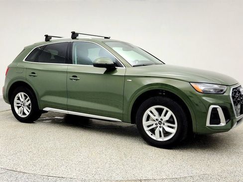 Used 2024 Audi Q5 2.0T Premium w/ Convenience Package image 2
