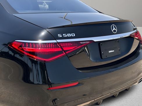 Used 2023 Mercedes-Benz S 580 4MATIC Sedan w/ AMG Line image 26