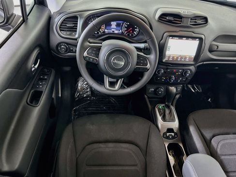 Used 2022 Jeep Renegade Latitude image 21