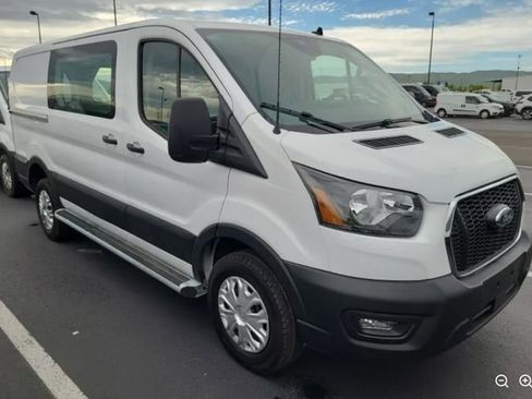 Used 2018 Ford Transit 250 130 Low Roof w/ Exterior Upgrade Package RWD image 1