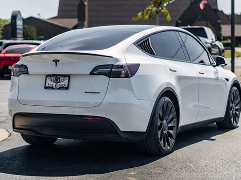 Used 2022 Tesla Model Y Performance AWD/4WD image 6