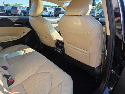 Used 2019 Toyota Avalon Limited w/ All Weather Liner Package FWD image 13