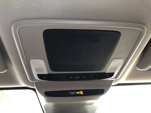 Used 2025 Honda HR-V LX image 55