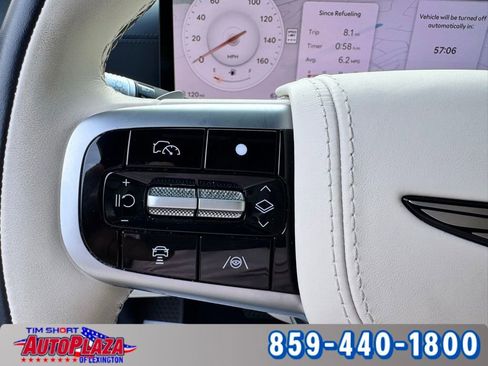 Used 2025 Genesis GV80 3.5T Prestige AWD/4WD image 25