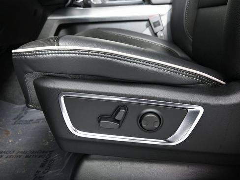 New 2026 RAM 1500 Laramie w/ Night Edition image 22