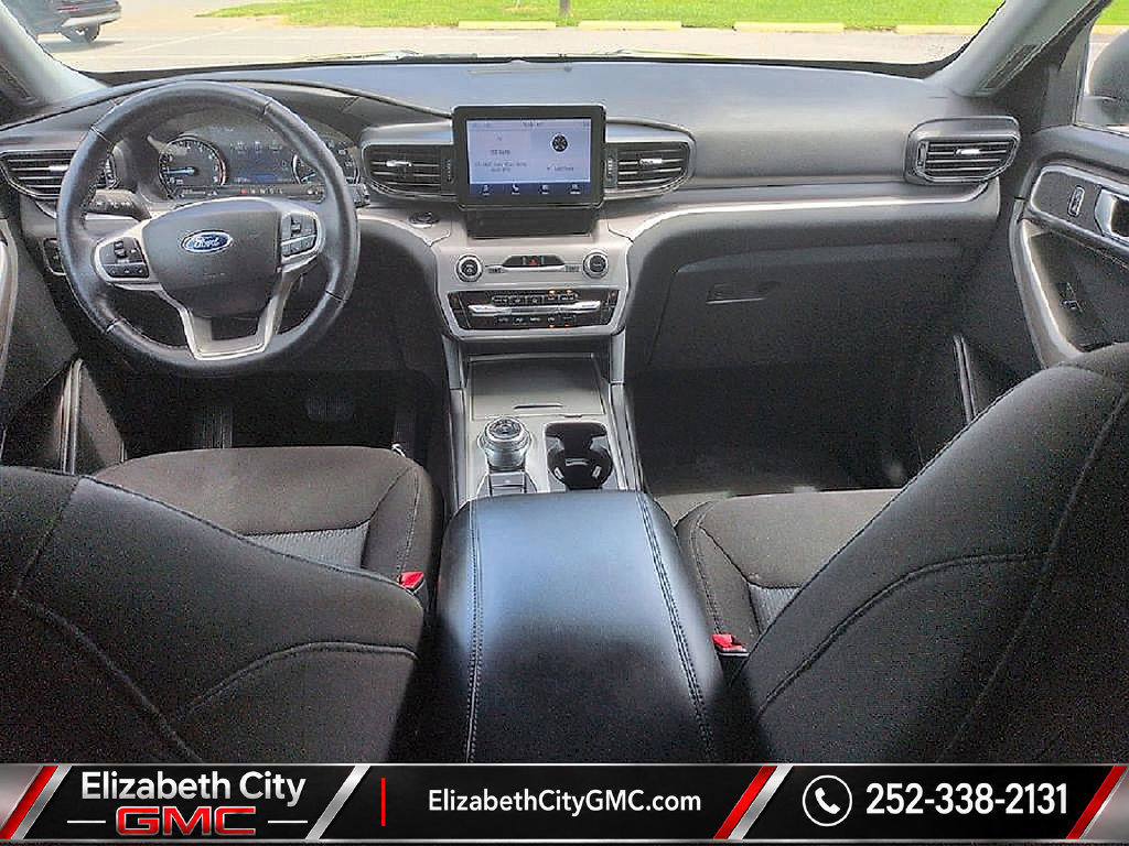 Used 2023 Ford Explorer XLT AWD/4WD image 13