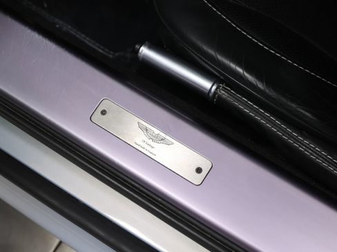 Used 2011 Aston Martin V8 Vantage Coupe RWD image 13