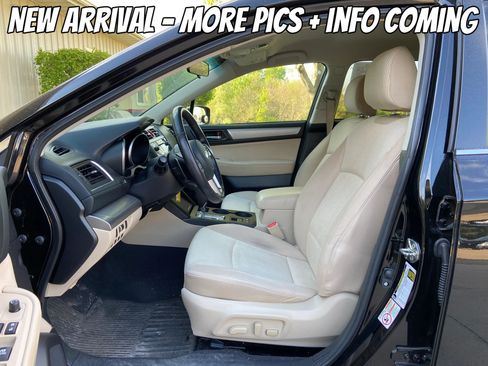 Used 2016 Subaru Outback 2.5i Premium AWD/4WD image 3