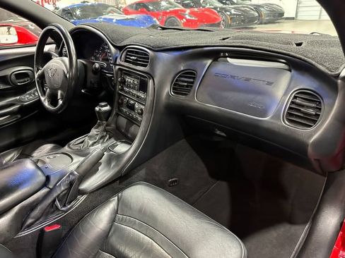 Used 2002 Chevrolet Corvette Convertible w/ Preferred Equipment Group2 image 9