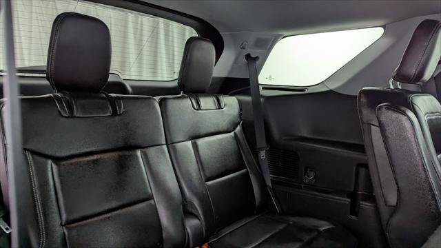 Used 2022 Ford Explorer Limited AWD/4WD image 21