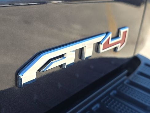 Used 2023 GMC Sierra 1500 AT4 w/ Technology Package image 10