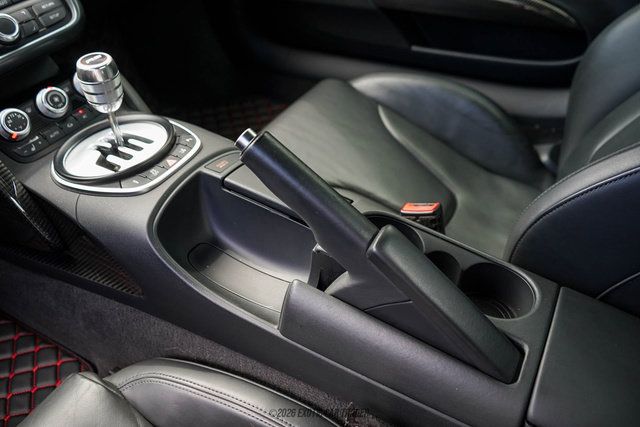 Used 2011 Audi R8 V10 AWD/4WD image 32