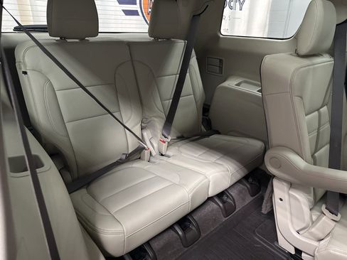 Used 2019 GMC Acadia Denali w/ Technology Package image 34