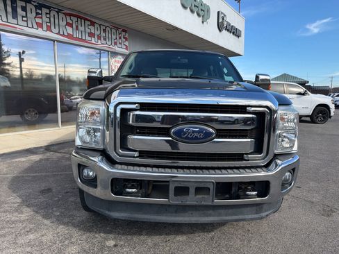 Used 2016 Ford F250 XLT w/ XLT Premium Package image 4