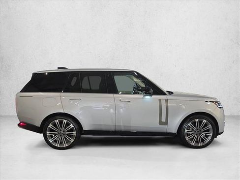 Used 2023 Land Rover Range Rover SE AWD/4WD image 4