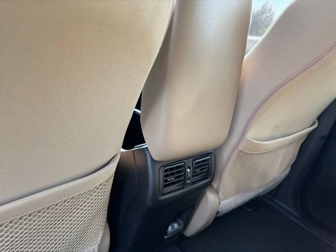 Used 2022 Toyota 4Runner SR5 AWD/4WD image 13