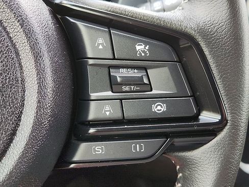 Certified 2025 Subaru Forester Premium AWD/4WD image 16