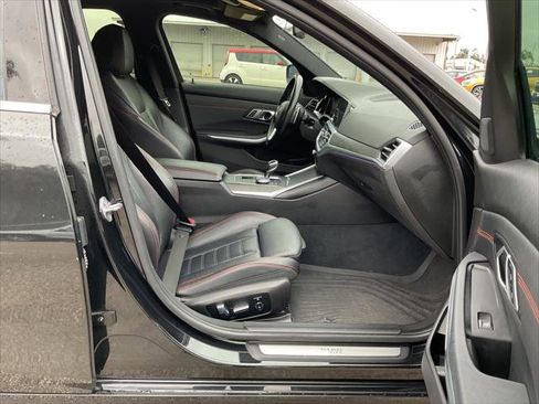 Used 2019 BMW 330i Sedan w/ Premium Package image 38