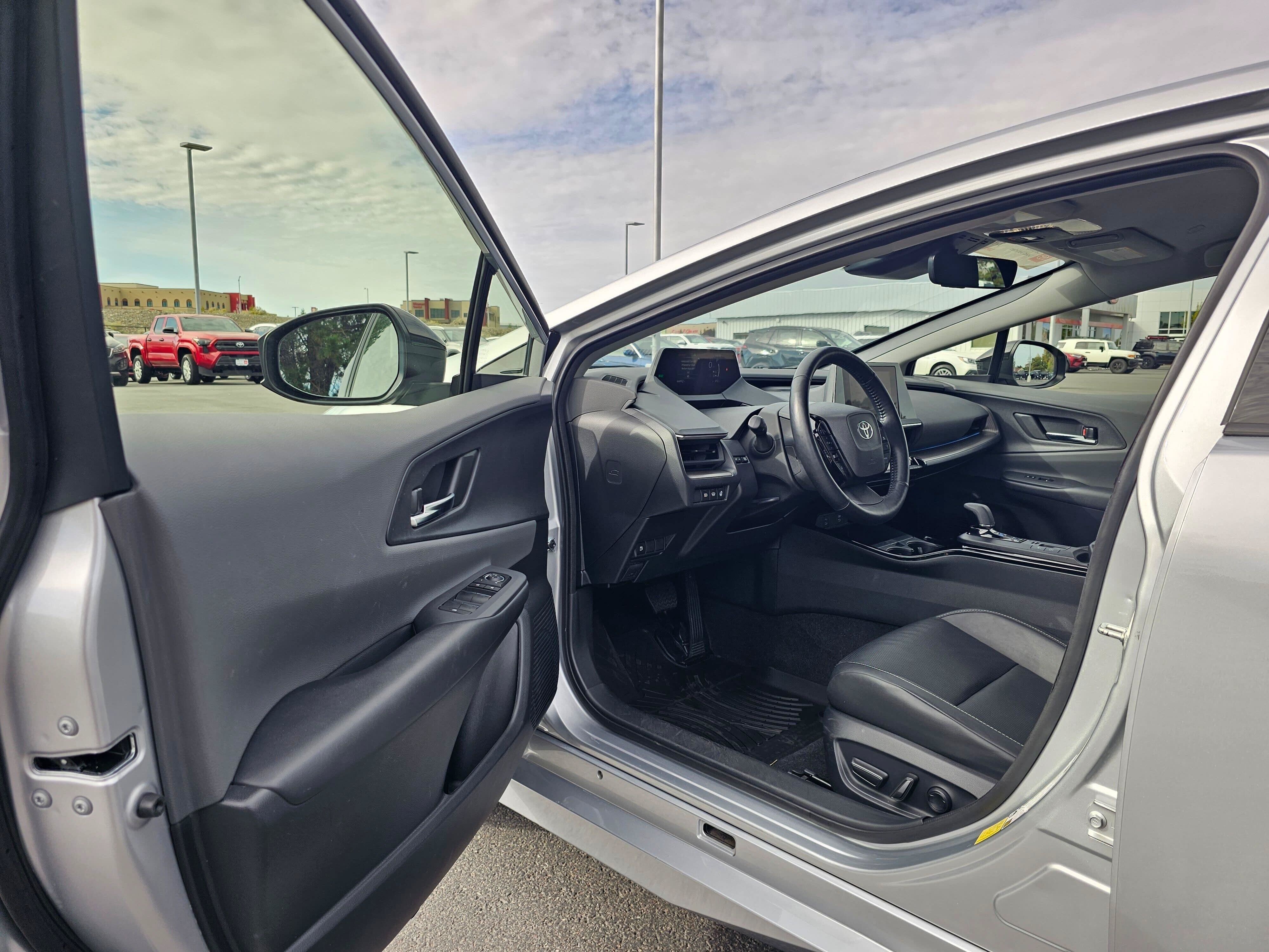 Certified 2024 Toyota Prius XLE FWD image 18