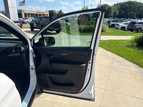 Used 2024 Honda Ridgeline TrailSport image 34