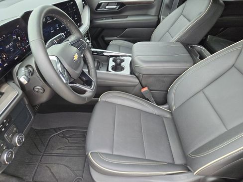 Used 2026 Chevrolet Tahoe Premier AWD/4WD image 8