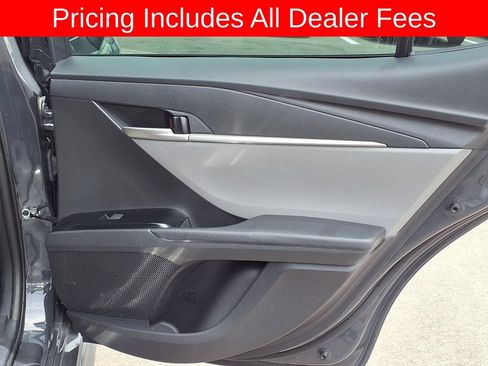 Used 2025 Toyota Camry SE w/ Convenience Package FWD image 13