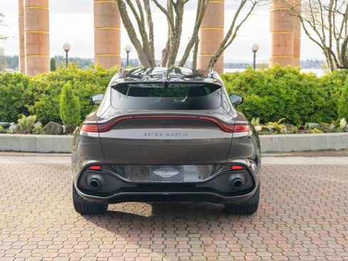 Used 2021 Aston Martin DBX image 52