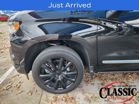 Used 2023 Chevrolet Silverado 1500 High Country w/ High Country Premium Package image 13