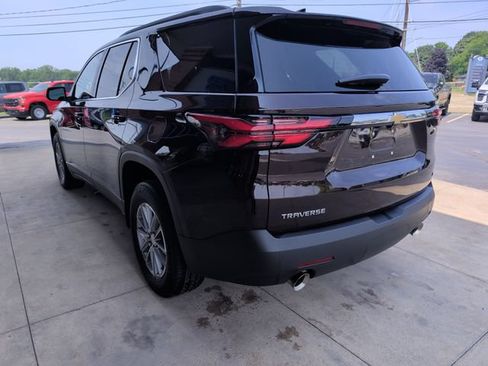 Used 2023 Chevrolet Traverse LT FWD image 6