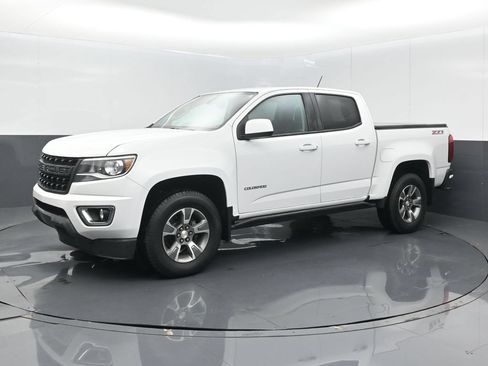 Used 2019 Chevrolet Colorado Z71 AWD/4WD image 1