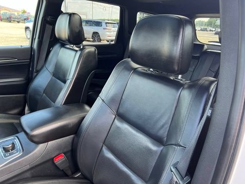 Used 2020 Jeep Grand Cherokee Limited w/ Luxury Group II AWD/4WD image 26