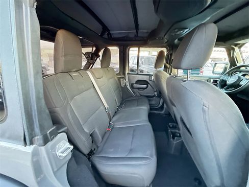 Used 2021 Jeep Wrangler Unlimited Willys image 30