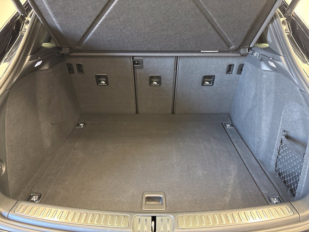 Certified 2023 Porsche Macan S AWD/4WD image 22
