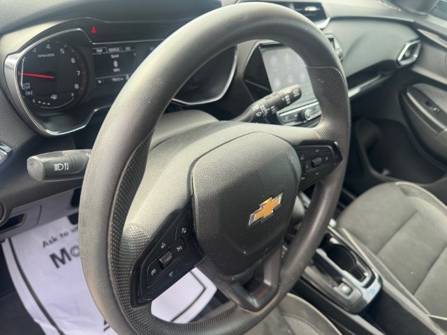 Used 2023 Chevrolet TrailBlazer LT w/ Convenience Package FWD image 13