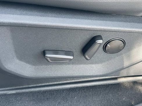 New 2026 Ford F250 Lariat image 19