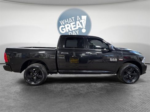 Used 2018 RAM 1500 Express w/ Express Value Package image 2