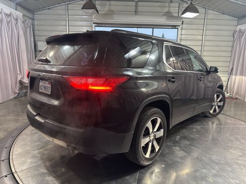 Used 2019 Chevrolet Traverse LT w/ LT Premium Package image 5
