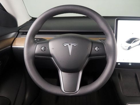 Used 2023 Tesla Model 3 RWD image 16