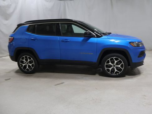 New 2026 Jeep Compass Limited AWD/4WD image 8