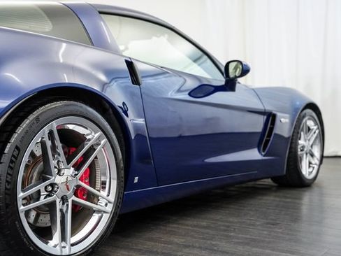 Used 2007 Chevrolet Corvette Z06 w/ Preferred Equipment Group RWD image 27