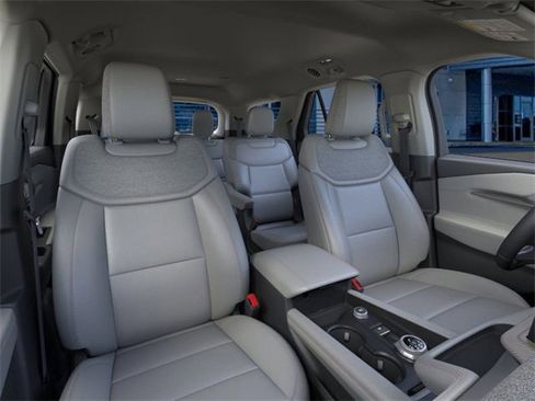 New 2025 Ford Explorer Active w/ Active Comfort Package image 10