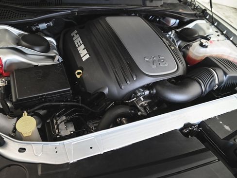 Used 2023 Dodge Challenger R/T w/ Blacktop Package image 34