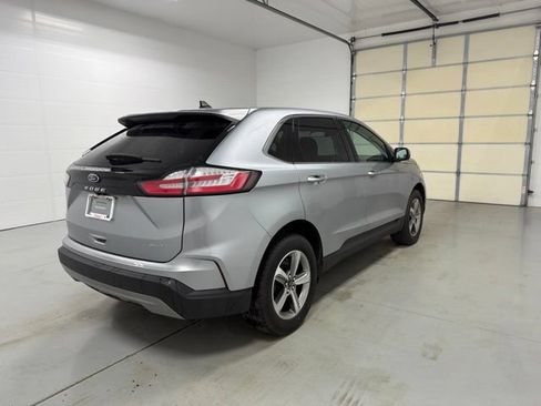 Used 2024 Ford Edge SEL w/ Convenience Package AWD/4WD image 8