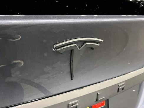 Used 2021 Tesla Model X Long Range image 30