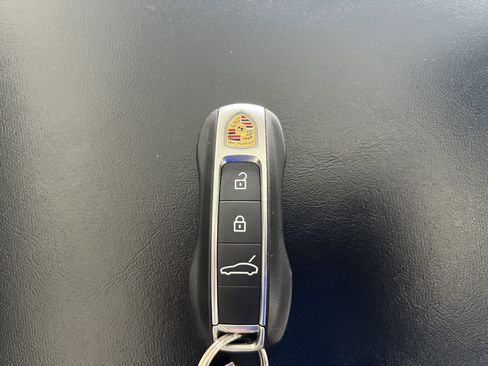 Certified 2023 Porsche Panamera Platinum Edition RWD image 25