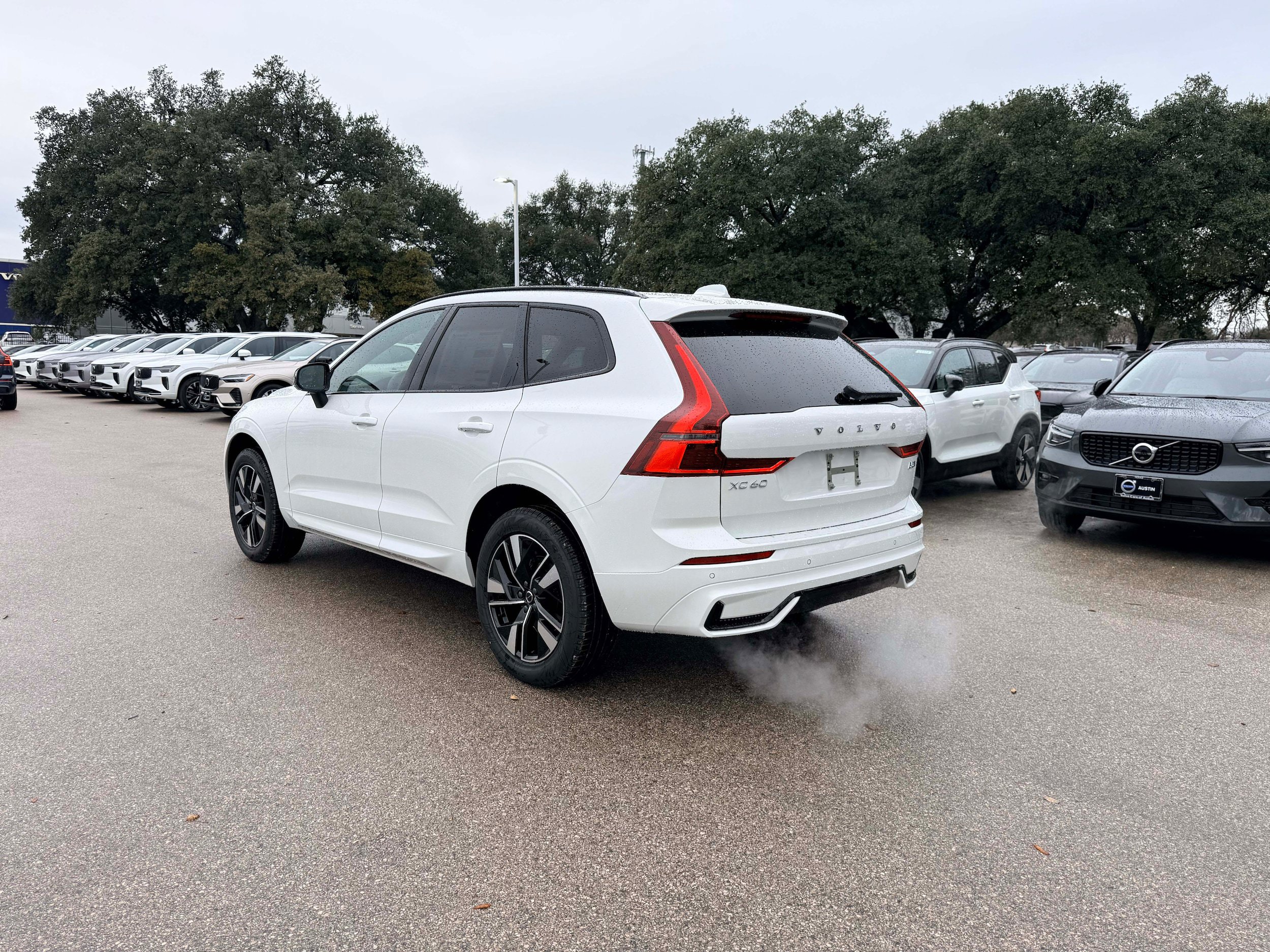 New 2026 Volvo XC60 B5 Core AWD/4WD image 4