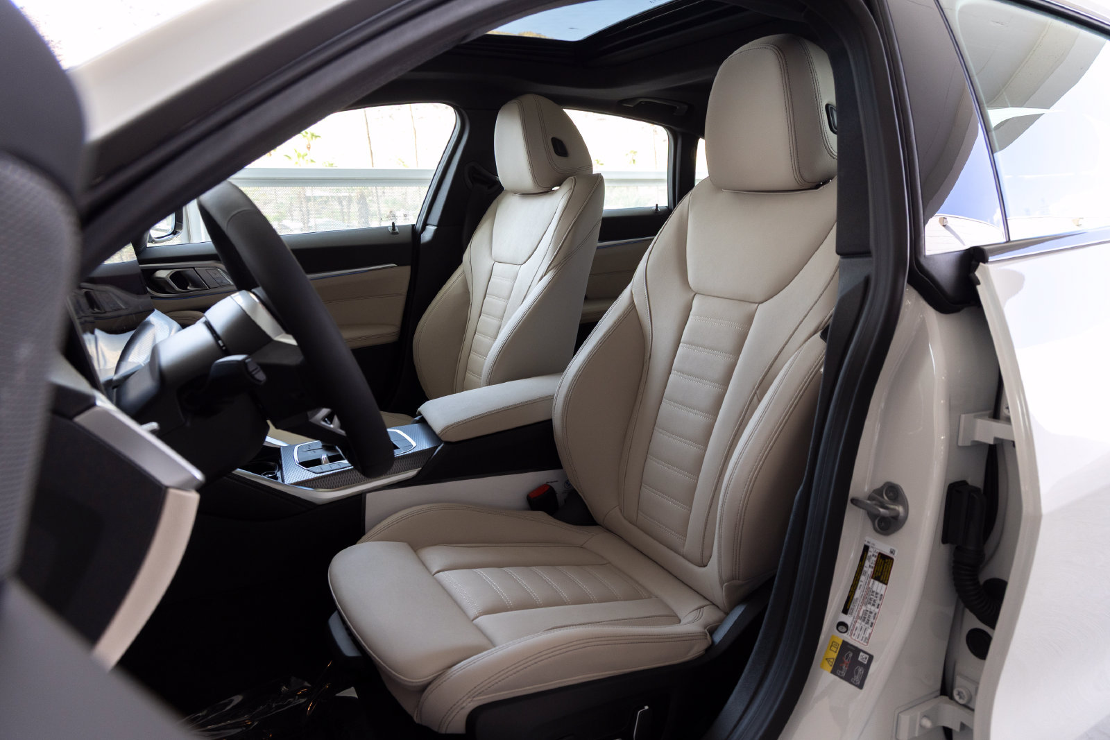 New 2026 BMW i4 eDrive40 w/ M Sport Package RWD image 19