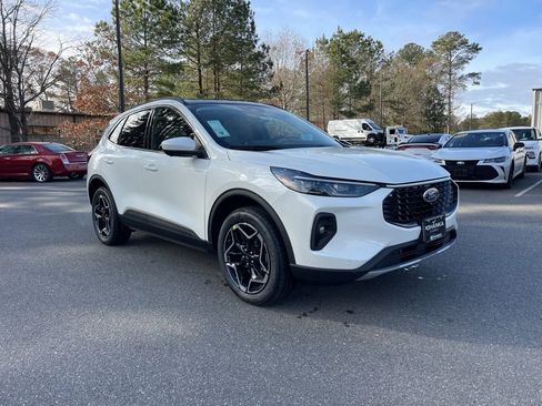 New 2026 Ford Escape Platinum w/ Premium Technology Package image 4